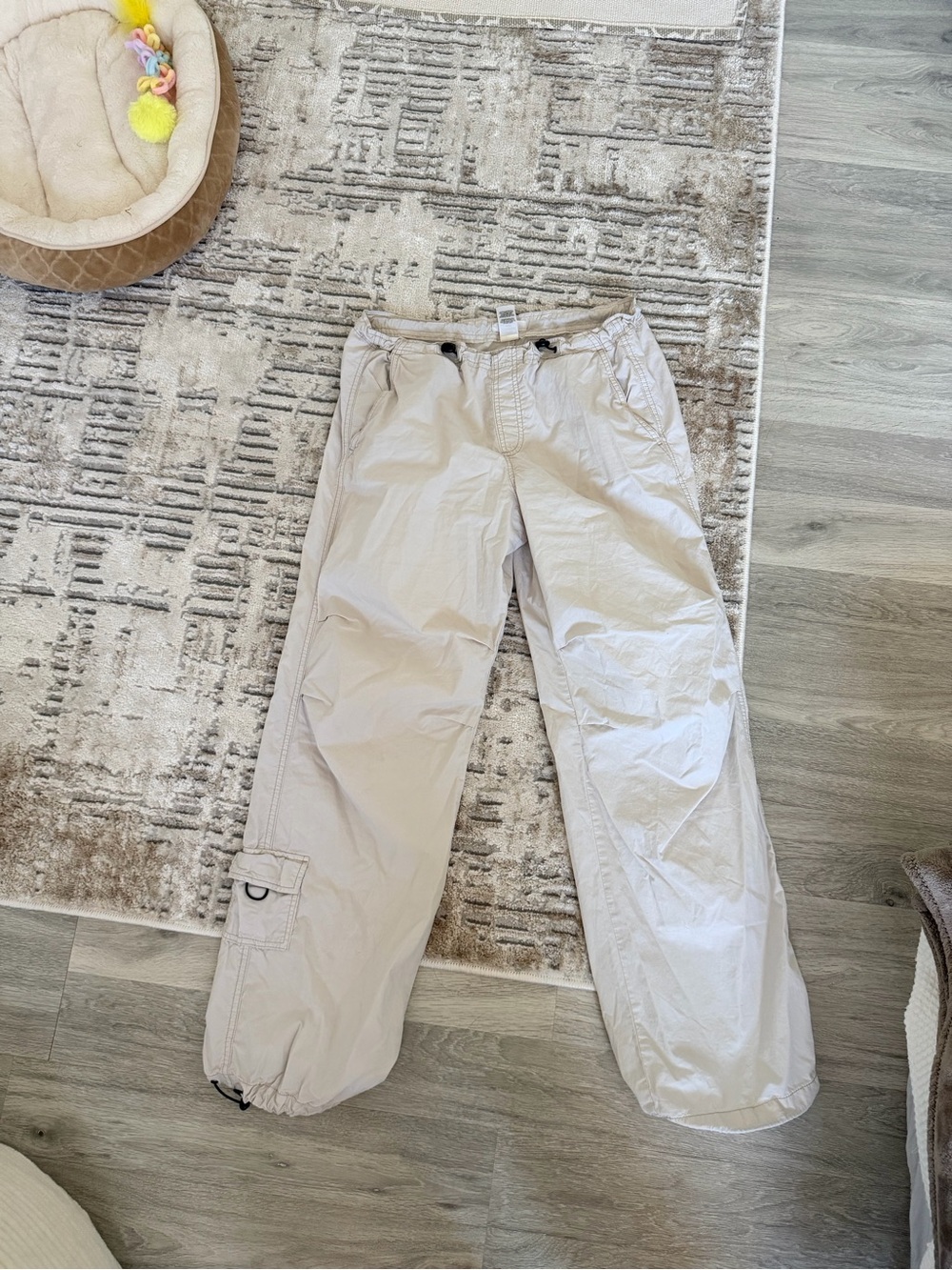 Woman’s garage cargo pants